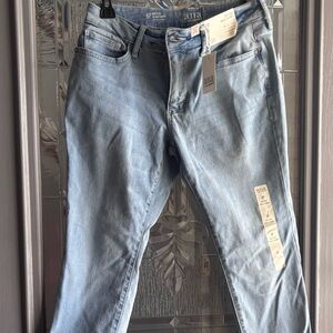 NWT a.n.a women’s jeans